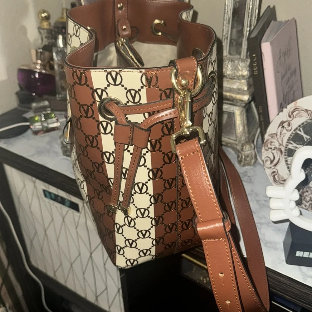 Valentino By Mario Valentino questions leave